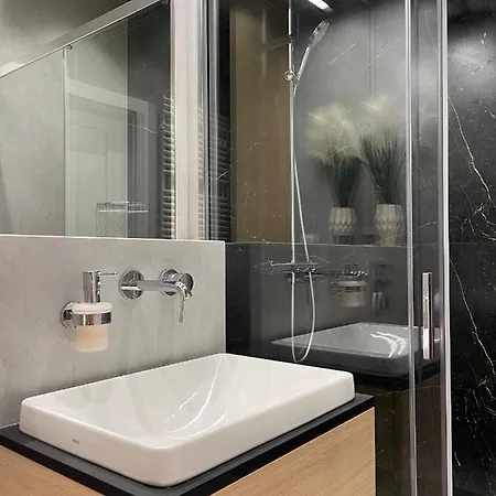 Zlota Winda Tuwima Λοτζ