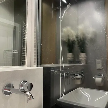 Apartment Zlota Winda Tuwima *