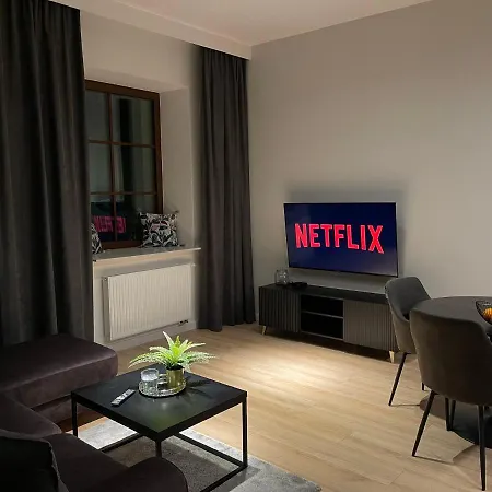 Zlota Winda Tuwima Διαμέρισμα Λοτζ